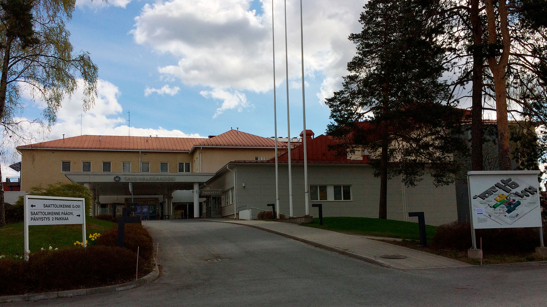 Valkeakosken sairaalan sisäänkäynti.
