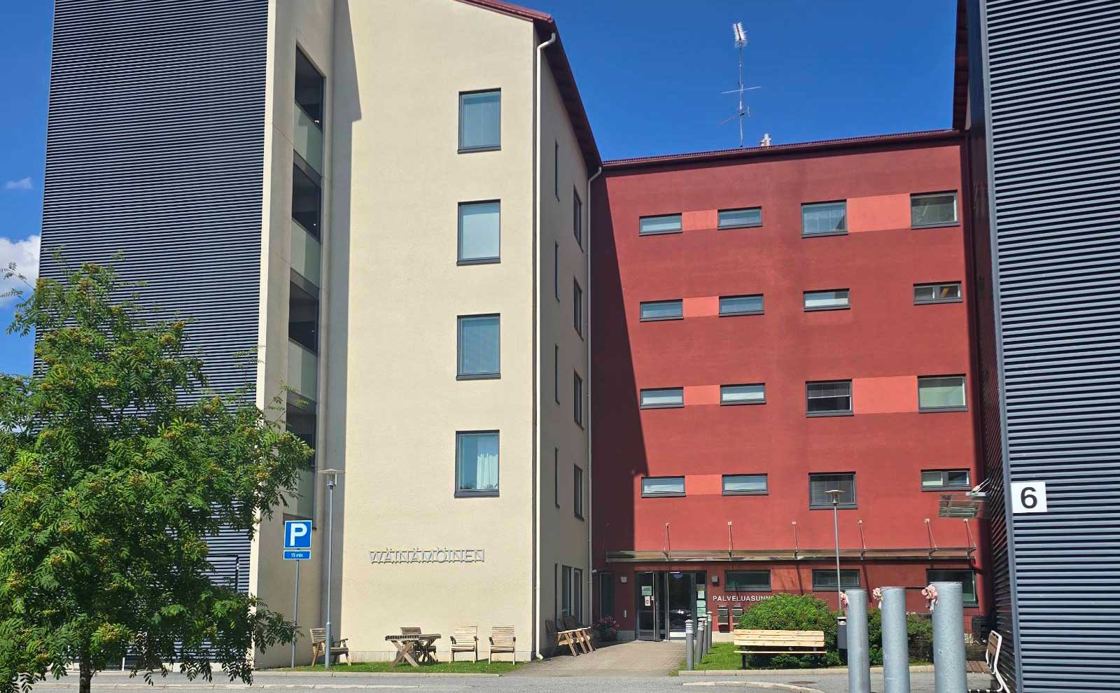 Hoivakoti Wäinämöisen sisäänkäynti.